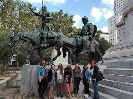 Alumnas de Capicúa en Plaza de España